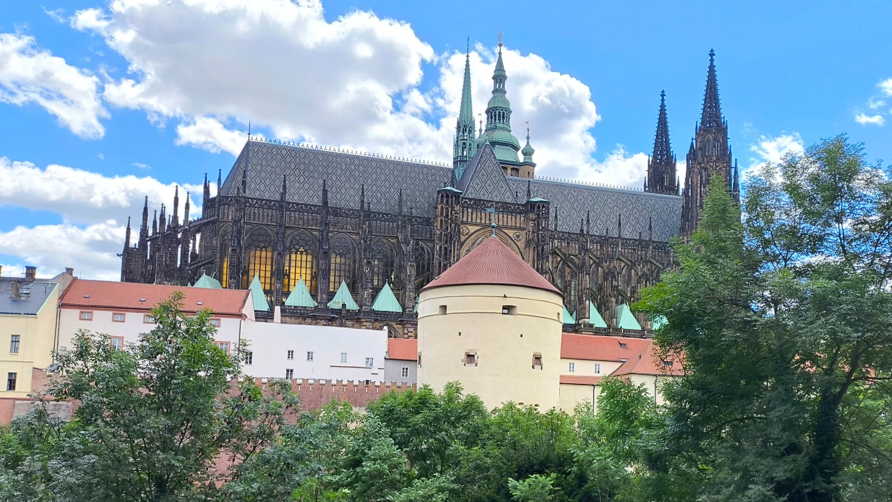 St Vitus Cathedral and Mihulka above the Deer Moat.